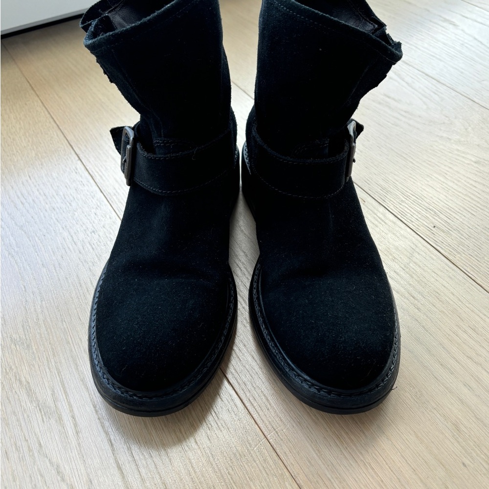 Scoop NYC Black Suede Boots